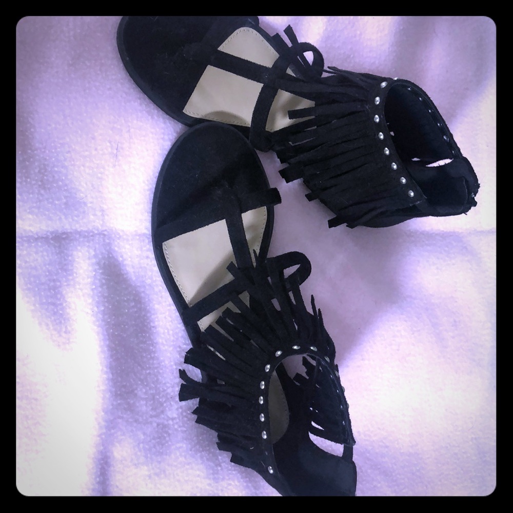 Fringe sandals